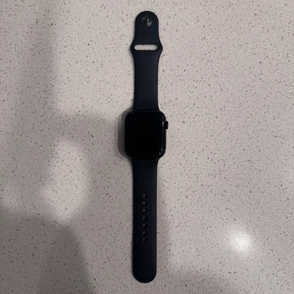 Apple Watch Series 8 Midnight 45MM - Picture 7 of 8